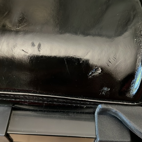 Fun Fun Betseyville Floral Rolling Suitcase - Picture 10 of 16